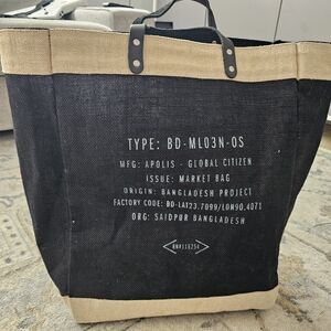 Apolis Global Citizen Market Bag In Black "Exhale" Shanola Hampton